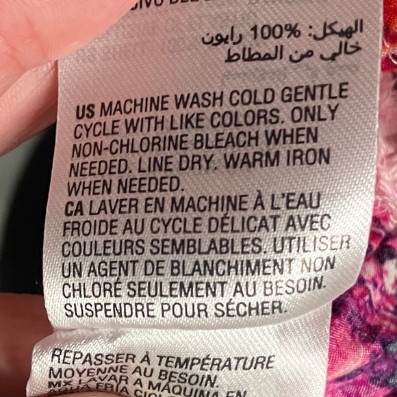 Pink Poppies Sleeveless Blouse Size XS - Picture 10 of 10